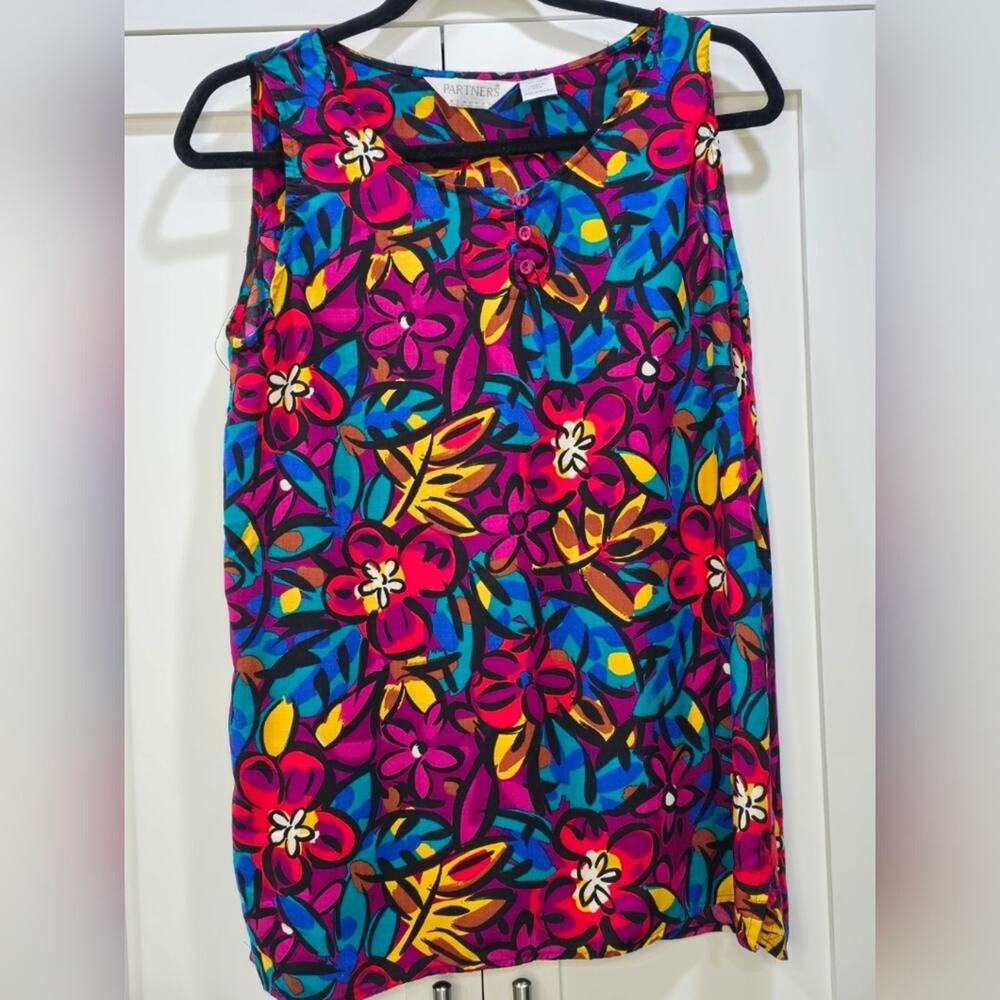 Vintage Partners Mervyn’s Floral Tank – Medium
